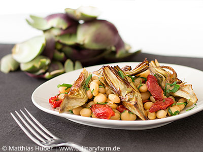 Rezepte mit Hülsenfrüchten: Fagiolo Zolfino (Schwefelbohnen) mit Tomaten und Artischocken